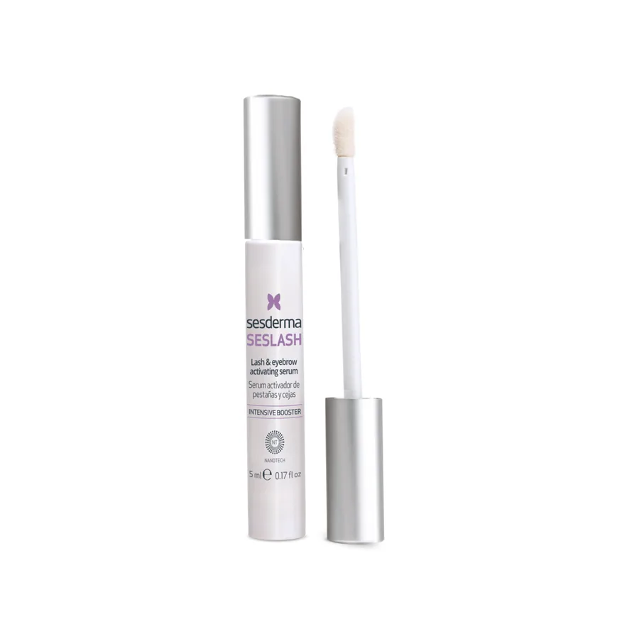 Sesderma Seslash Serum — flacone del siero per ciglia su fondo bianco
